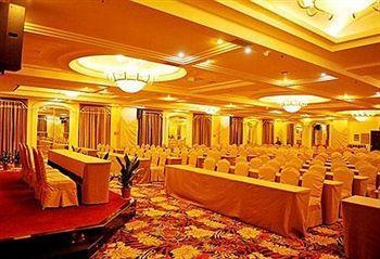 Nanchang Huayu New World Hotel Buitenkant foto